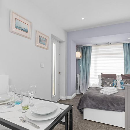 Rottingdean Boutique Studio Apartment By The Sea Брайтонн Экстерьер фото