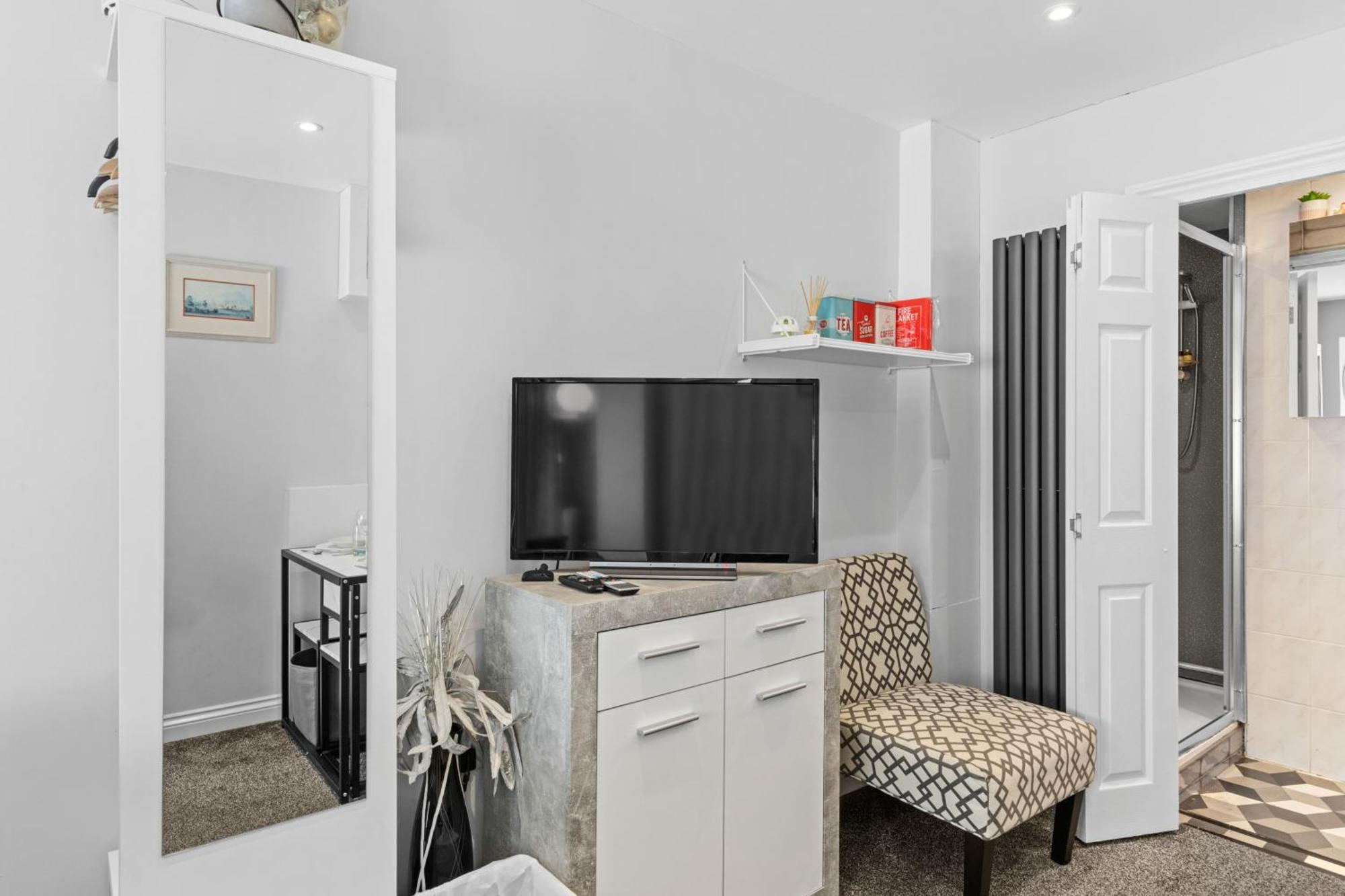 Rottingdean Boutique Studio Apartment By The Sea Брайтонн Экстерьер фото